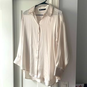 White/cream blouse